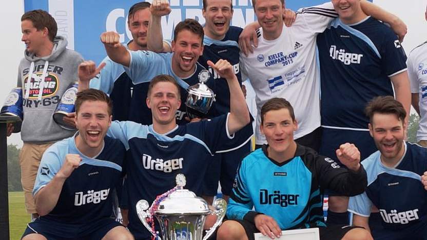 7 Kieler Company Cup Samstag Rollt Der Ball